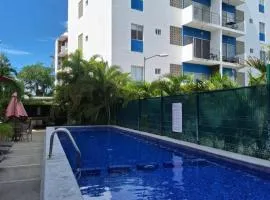 Apartamento con picina en zona hotelera