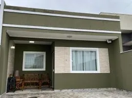 Casa Piscina Guaratuba 400mt praia