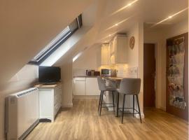 Modern 1 bedroom flat in useful location, hotel in Yeovil