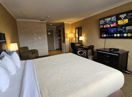 The George Dawson Inn & Conference Centre, отель рядом с аэропортом Dawson Creek Airport - YDQ 