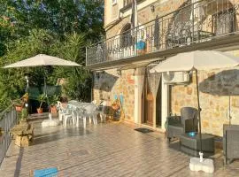 1 Bedroom Gorgeous Apartment In Pollica