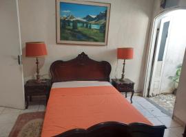 Casa com um quarto de casal para alugar – hotel w mieście Valença