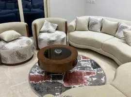 شقه فندقيه 3غرف ورسيبشن فيو بحيرة كمبوند جرين تاون