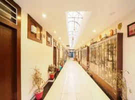 Hotel O New Om Palace