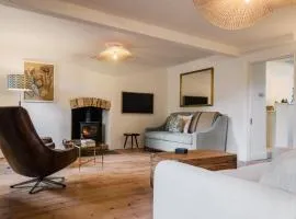 Historic 3 Bedroom Cottage in the Cotswolds