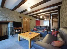 Pretty cottage with billart and 2 bathrooms
