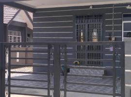 Bait al-Qamar, cottage ở Kampong Wakaf Tengah