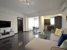 Central 2 bdr Flat St Lazaros - Phoenix Lodge, шале у Ларнаці