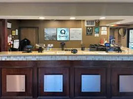 Quality Inn & Suites Sun Prairie Madison East