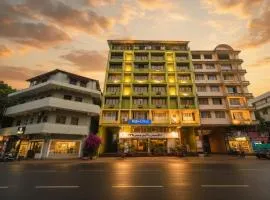 Fabhotel Manoshanti - Nr Big Daddy Casino