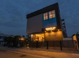 FabHotel Prime Sapphire Inn