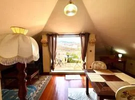 Hoibai, Raiña, Ático, con vistas al casco histórico de Baiona, Galicia