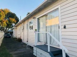4 Beds Including 1 Sofa Bed in 1 Bedroom plus1 Lounge