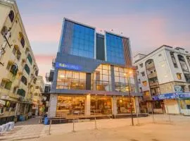 FabHotel SSR Fern Suites - 100M from GSM Mall Madeenaguda