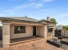Cosy Lodge Mount Gambier close to shopping, eating