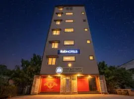 FabHotel A White Pearl Suites - Yelahanka
