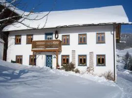 Ehemaliges Bauernhaus mit Liegewiese