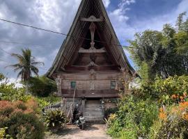 Danau Toba Dreamstay, cottage in Laguboti