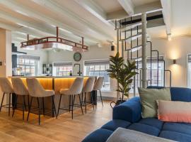 Luxury Harbour Apartment with Sauna and Jacuzzi, luxusní hotel v destinaci Medemblik