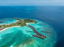 dusitD2 Feydhoo Maldives - All Inclusive Resort - with Free Transfers，馬累的有熱水按摩池的飯店