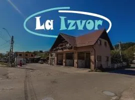 La Izvor Moinești, Cazare