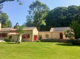 Gîte de charme avec Spa & Piscine 12 pers à Rocheservière