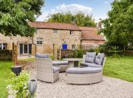 Low Hall Barn