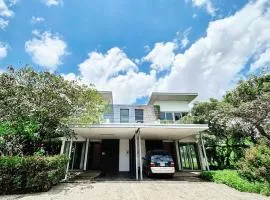 Lumiere Villa Swanbay