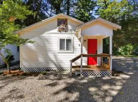 Cobb Mountain Nature Escape cabin