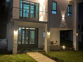 Cool Breeze Villa 2 in the heart of Grand Baie