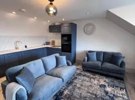 Abhaille Chluaidh - Macaulay Letting