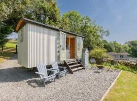 Percy Shepherd's Hut - High Borrans Farm