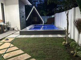 Grand Cabins, hotel com banheiras de hidromassagem em Panglao