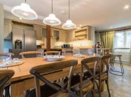 Atherstone Farmhouse and Cottage