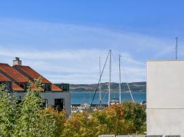 Awesome Home In Ebeltoft With 3 Bedrooms And Wifi, hotel em Ebeltoft