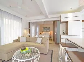 beach front cozy residence white beach