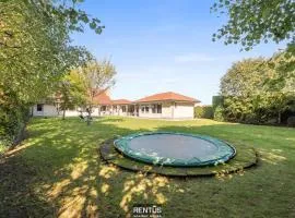 Villa Hoge Duin - spacious luxury villa with large garden