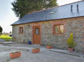 Hen Llaeth - Uk11209, hotel in Cwrt-newydd