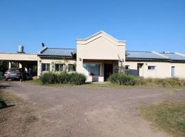 Posada El Descanso, habitaci&oacute; en una casa particular a Mercedes