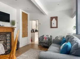 Taff's Well Cottage