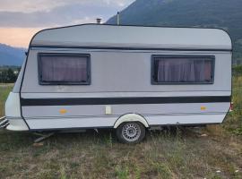 Camp Lake SAN, ξενοδοχείο σε Plav