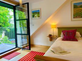Crown Lodge, Great Glemham, chalet de monta&ntilde;a en Saxmundham