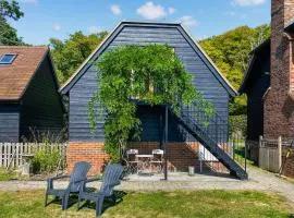 Wysteria, North Lodge