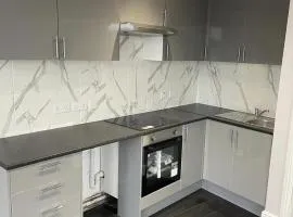 Spacious Barnet Flat in Tudor-Style Building