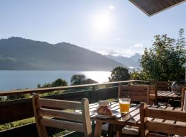 MountLake House, casa de campo em Einigen