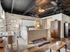 Water Street Retreat Walk To Casinos, Restaurants、ビロクシのホテル