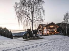 Alpine Boutique Villa Gabriela - Adults Only, hotel en Castelrotto