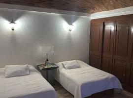Hacienda 21, hotel in La Griega