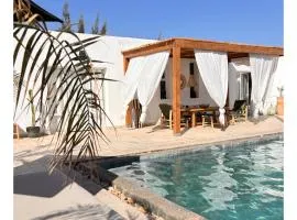 Villa Habiba - Superbe maison avec piscine chauffée à Ghazoua