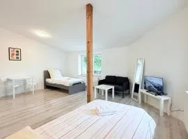 Monteurwohnung Brunsbüttel zentrale Lage mit Parkplatz & Schleusenblick